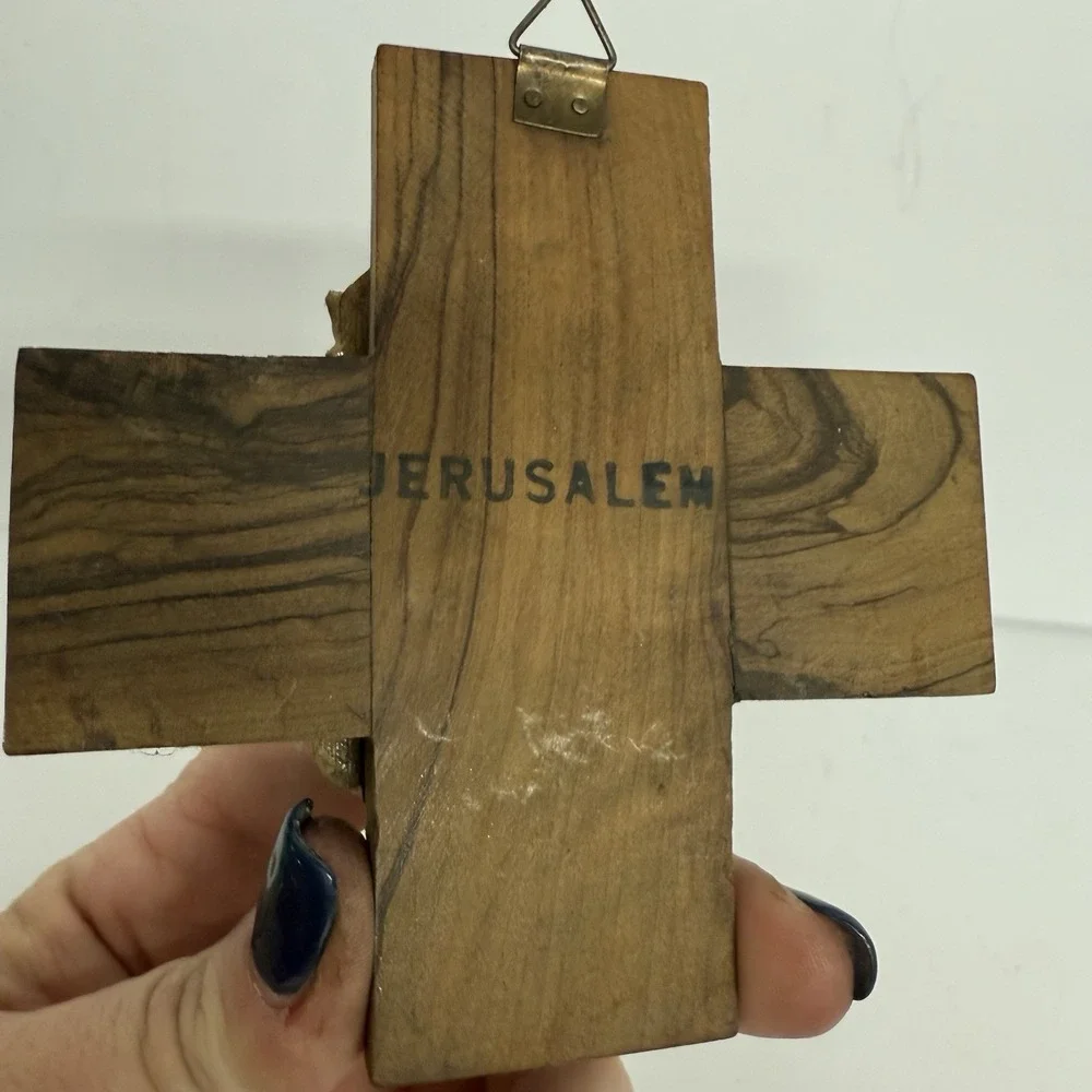 Hand‎ Carved Jesus Face On Cross Jerusalem 4